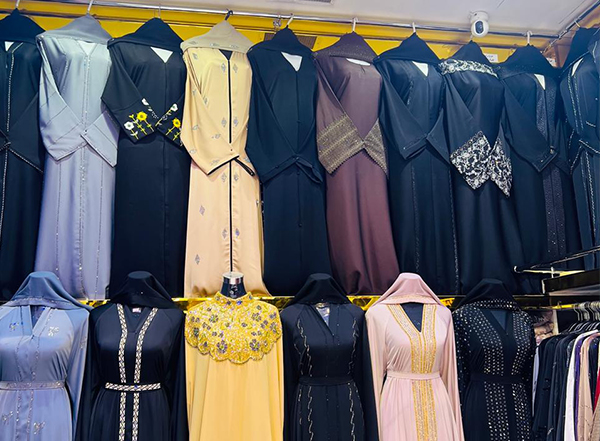 textile market Deira Dubai